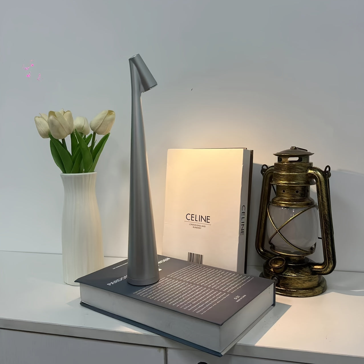 Handsome Table Lamp - Minimalist Creative Touch Night Light Art Luxury Bedroom Bedside Charging